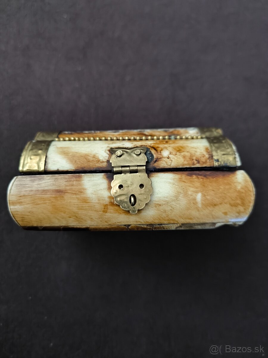 Indická šperkovnica z kosti - 2