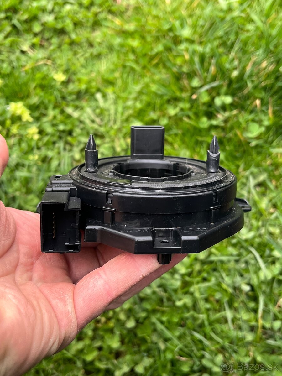 Podvolantovy krúžok - 2