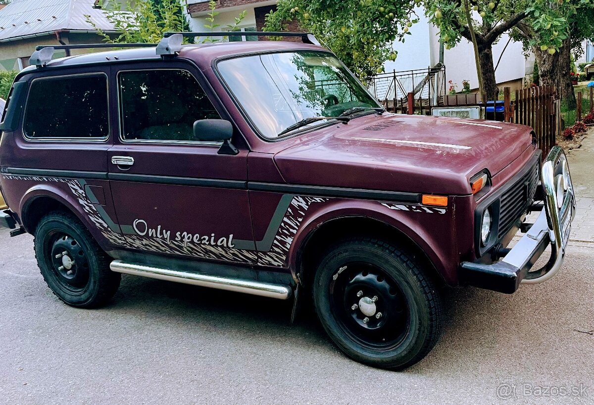 lada niva - 2