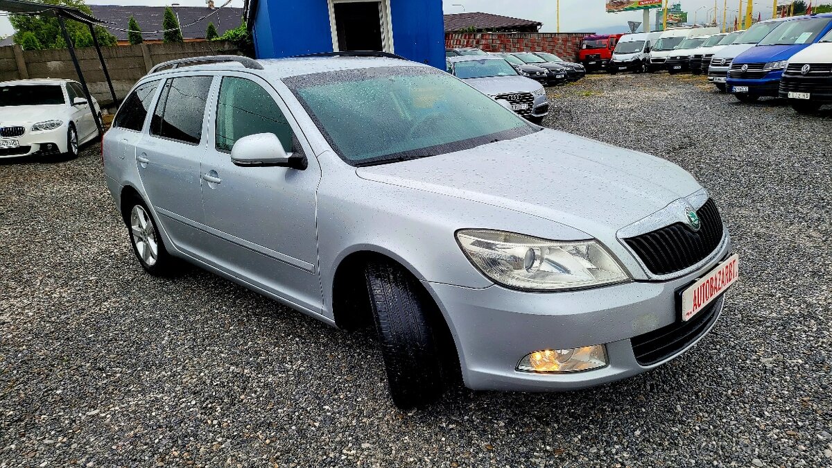 Škoda Octavia Combi 1.6 TDI CR Ambiente - 2