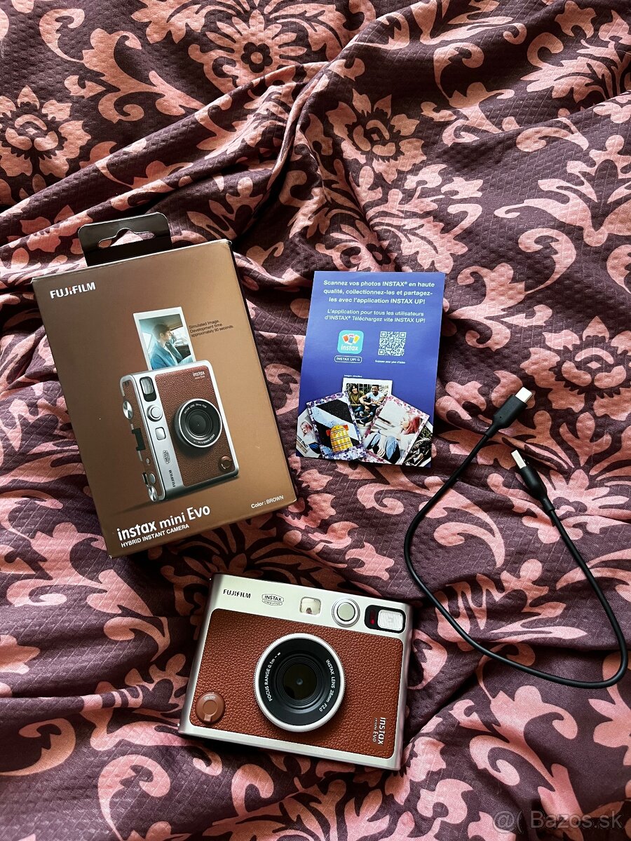 Fotoaparát Mini Instax evo - 2