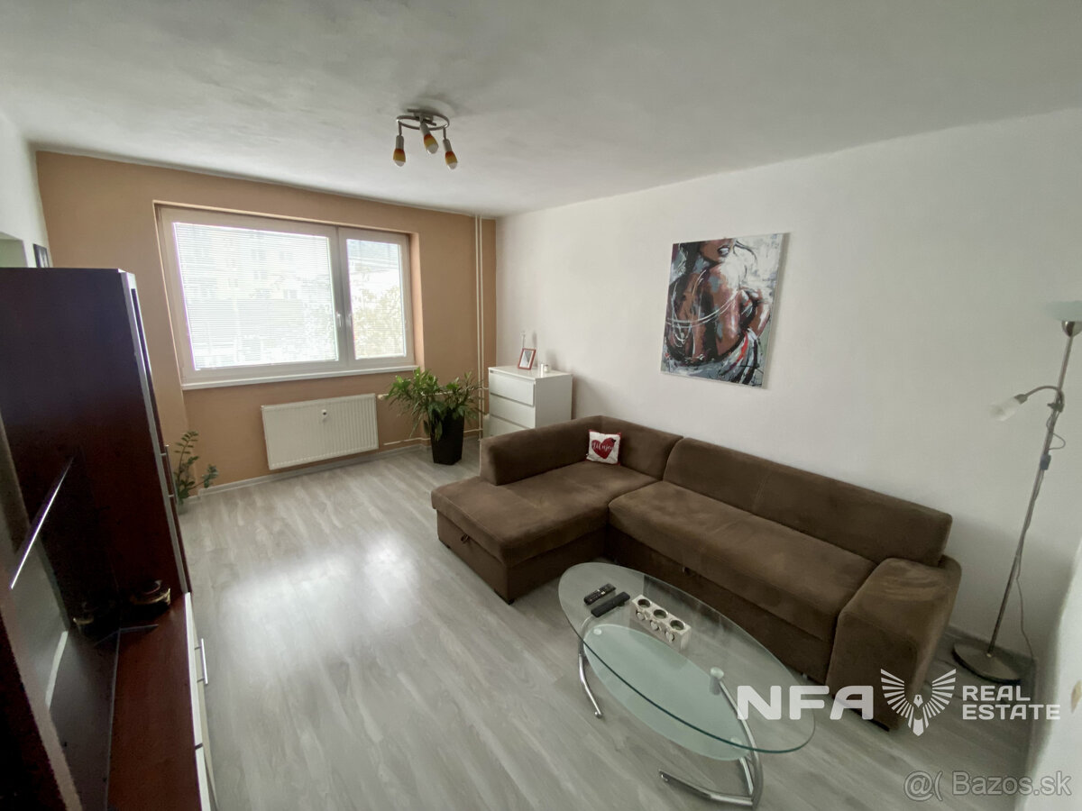 Moderný a kompletne zariadený 2-izbový byt v Novej Bani - 2