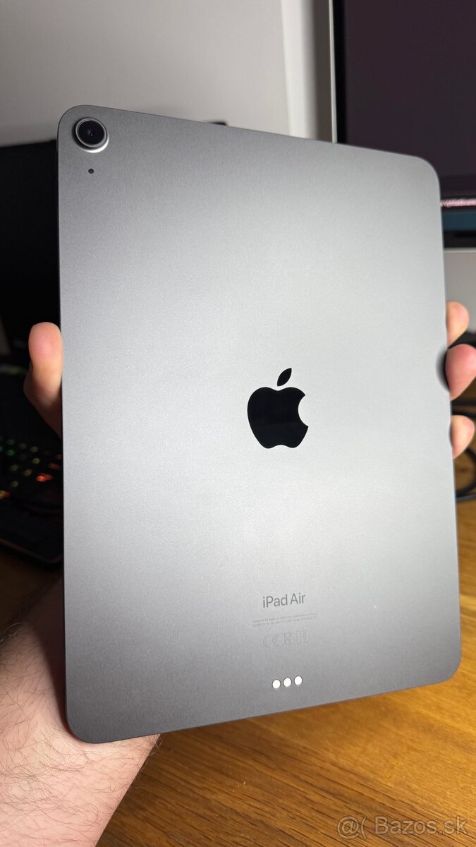 Apple iPad Air 64GB 5.gen - 2