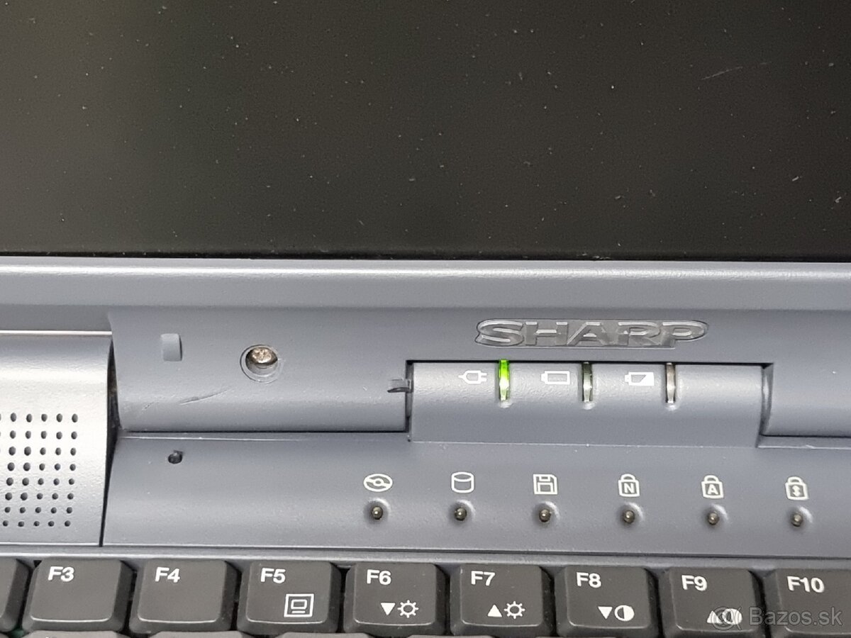 # SHARP PC-9080 starý laptop/notebook - 2