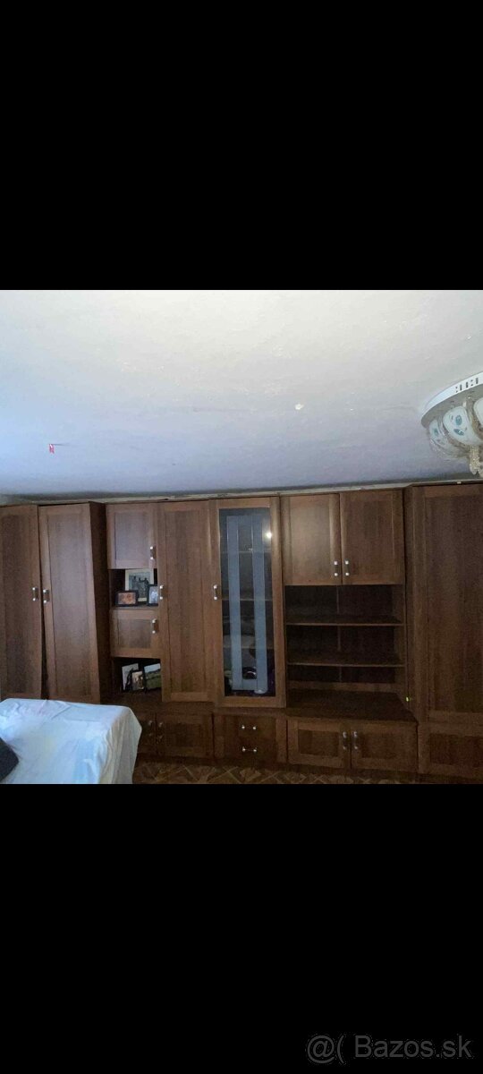 Na predaj obyvacia stena nova - 2
