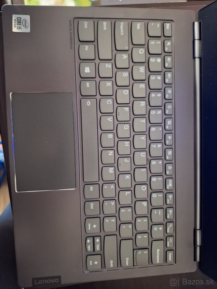 Ľahký notebook vo výbornom stave, Lenovo's Twin-Screen Thin - 2