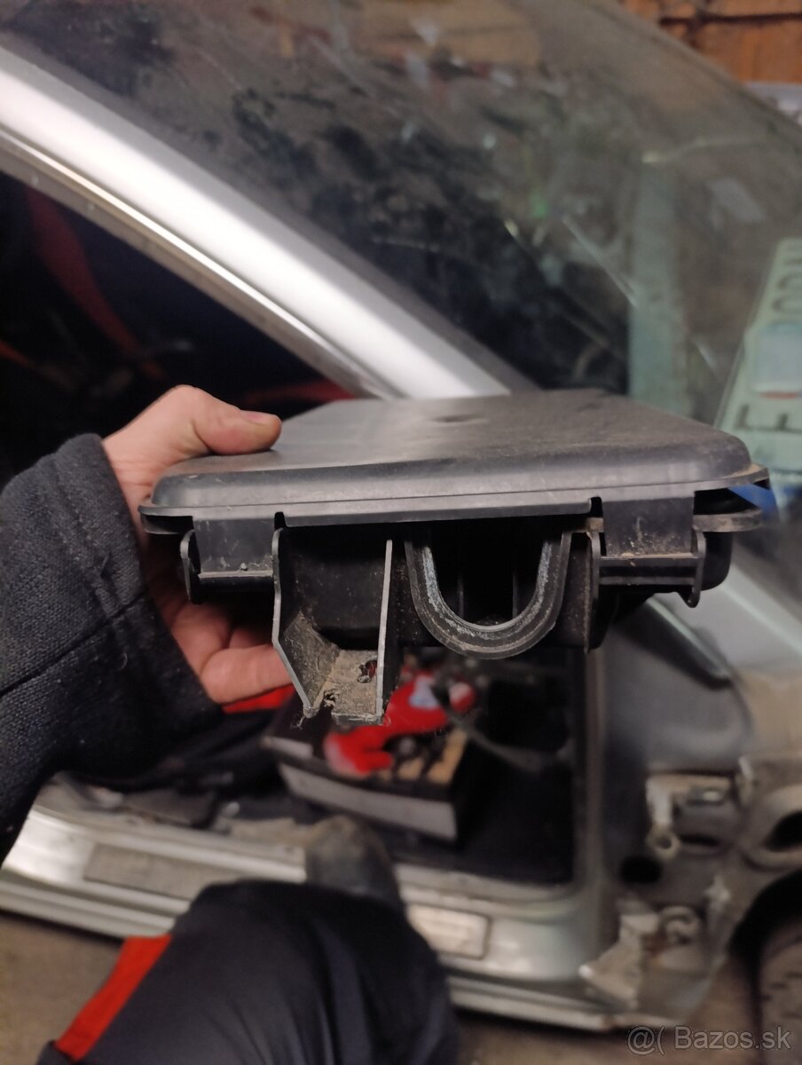 Komfortná jednotka škoda Superb 1 - 2