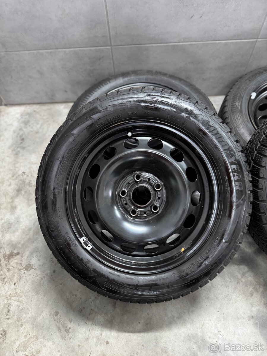 ZIMNÍ SADA VW TOURAN R16 205/60/16 - 2