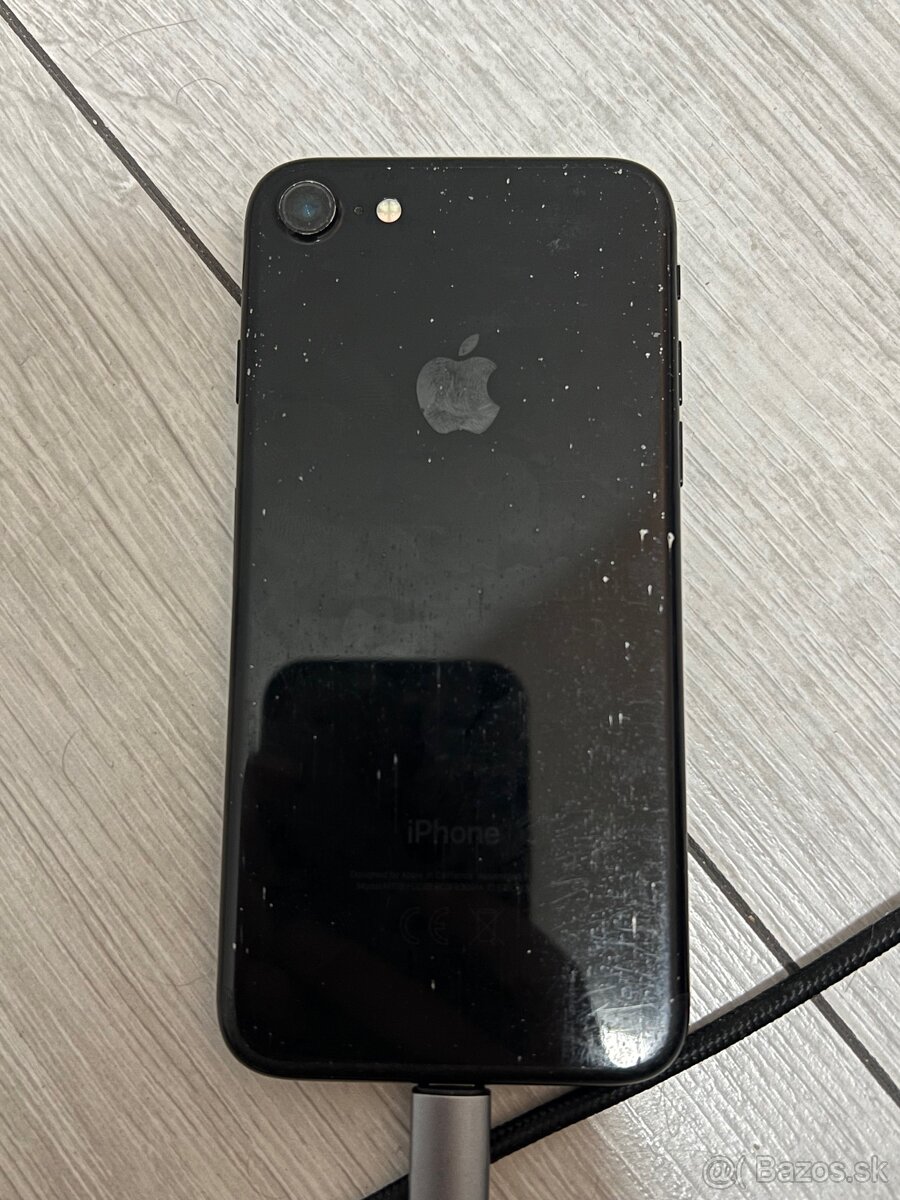 iPhone 7 na náhradné diely - 2