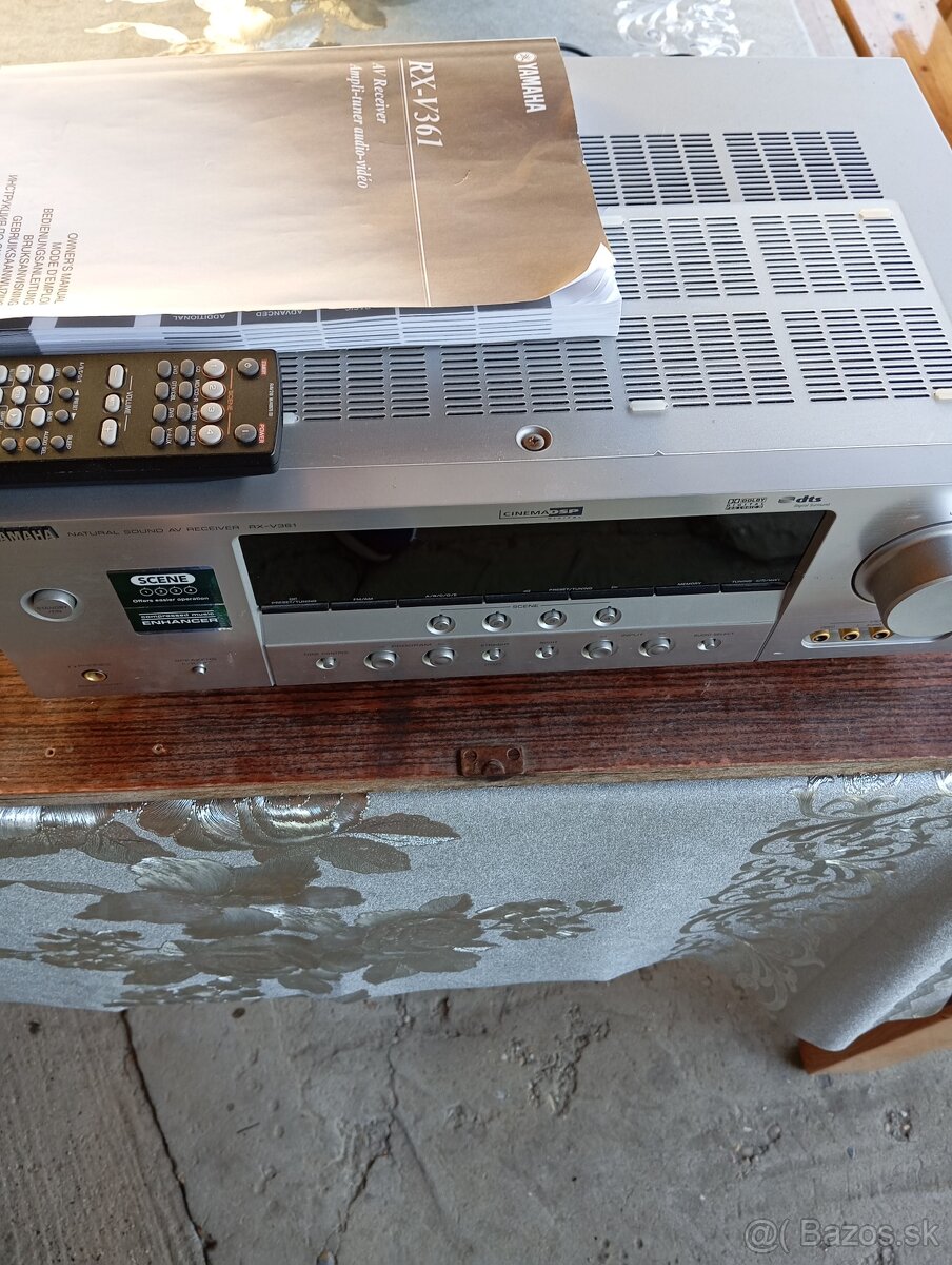 YAMAHA RECEIVER RX V 361 - 2