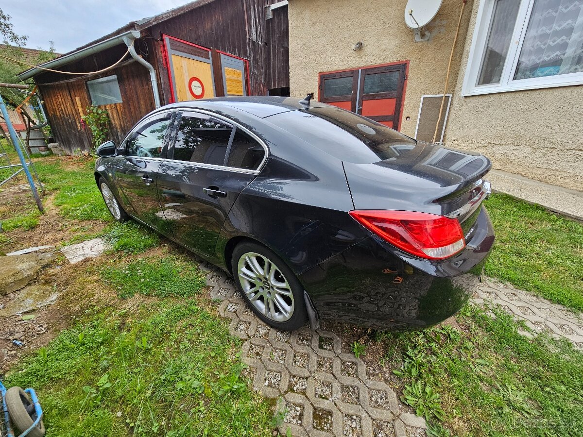 Insignia 2.0 CDTI 96 kW - 2