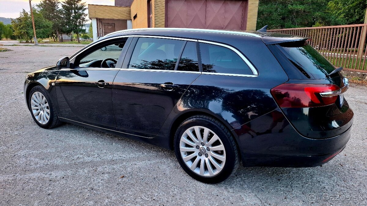 Predam opel insignia - 2