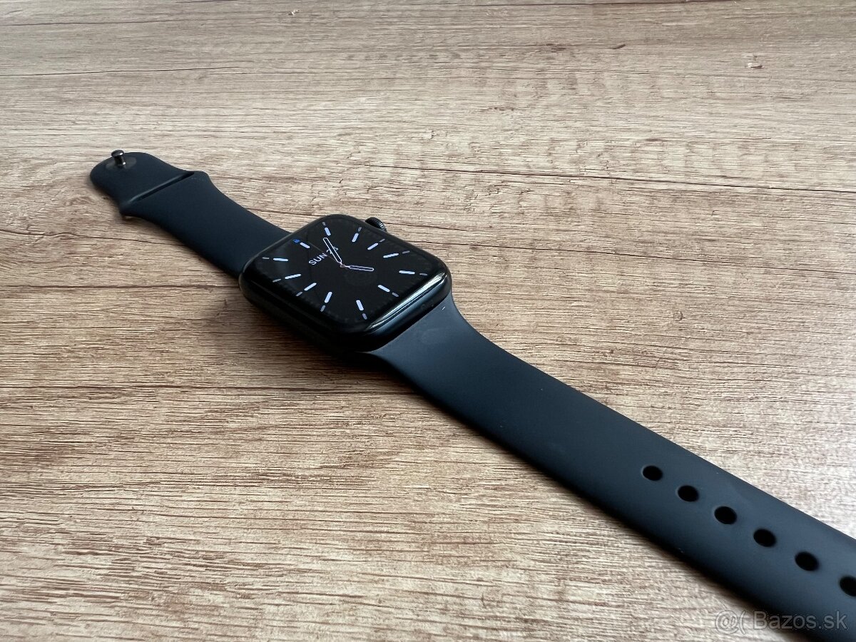 Apple Watch SE 2 44 mm - 2