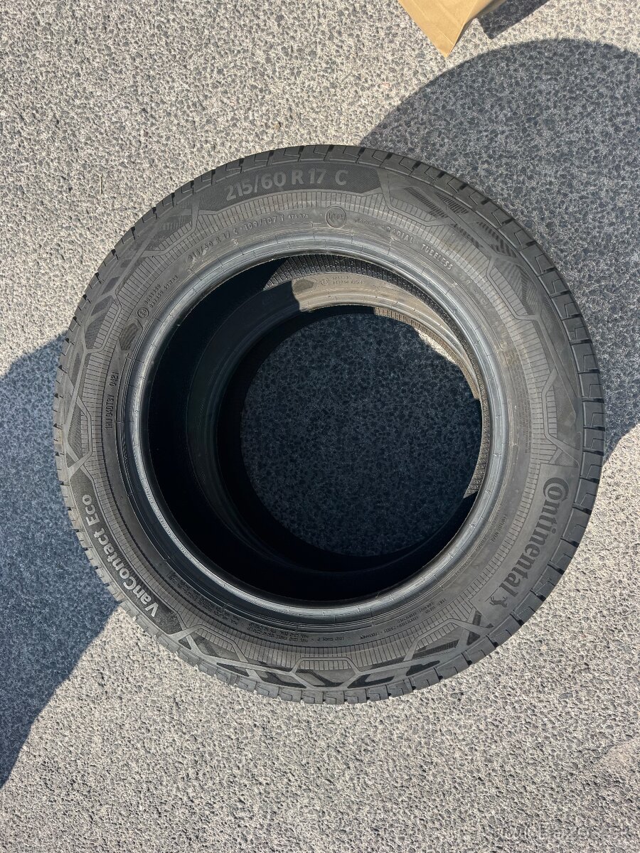215/60R17C Continental - 2