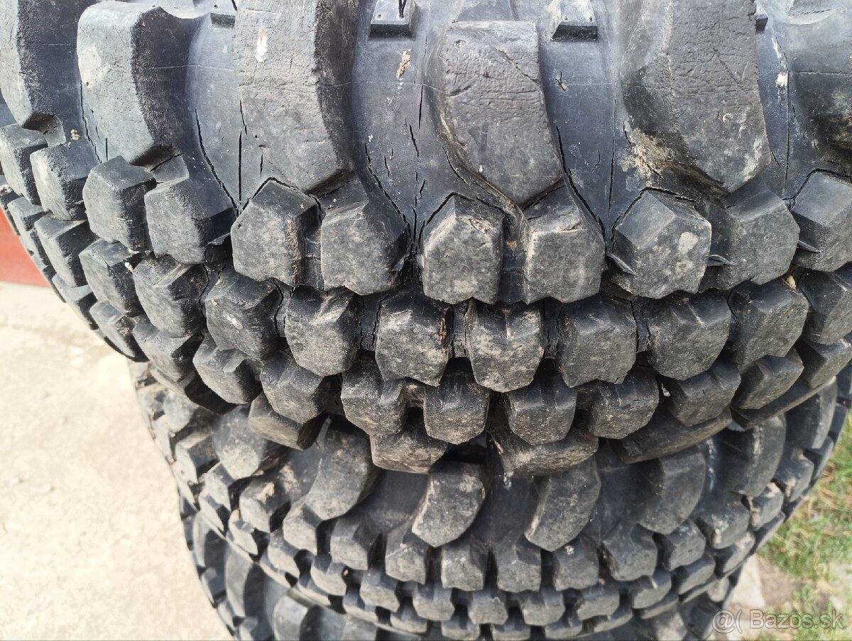 Pneu 33x12.5 r15 - 2