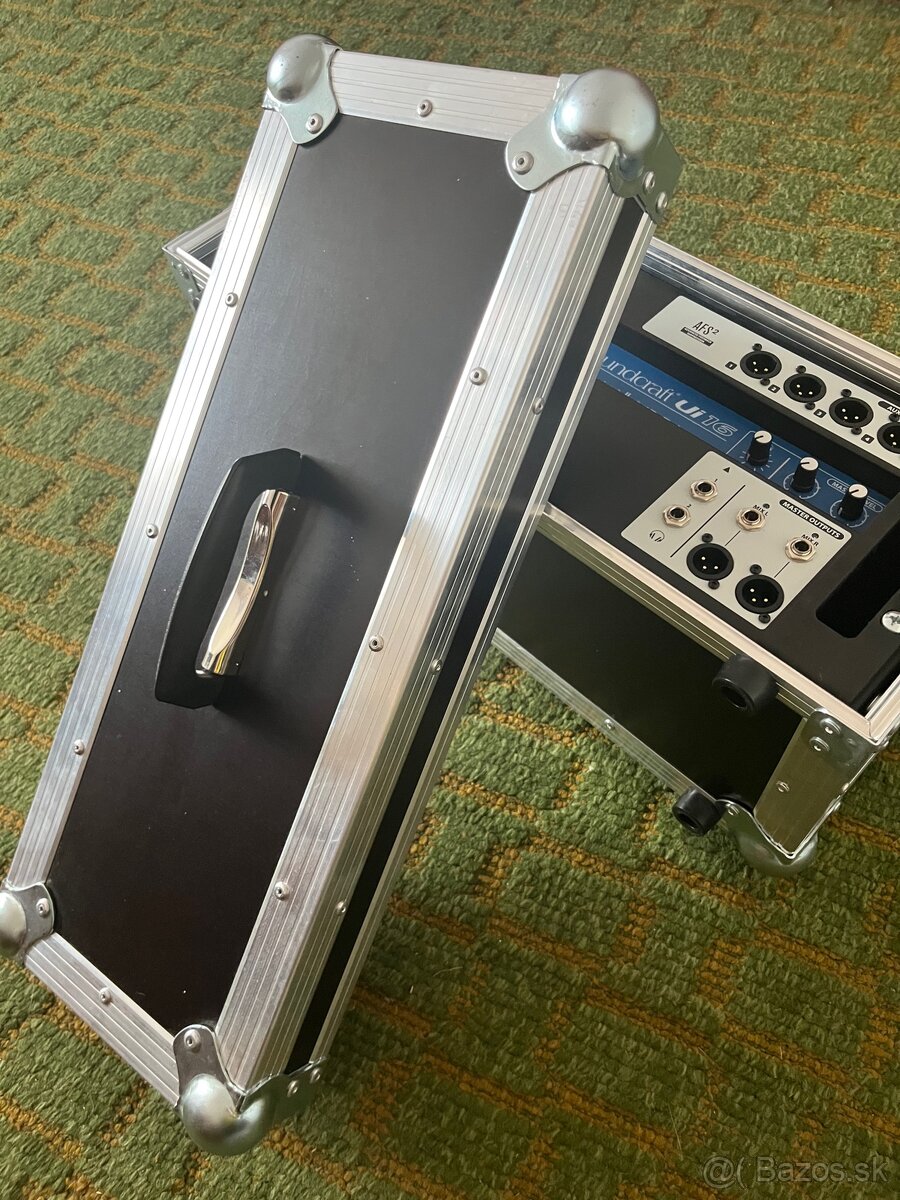 Digitálny mixážny pult Soundcraft ui 16 - 2