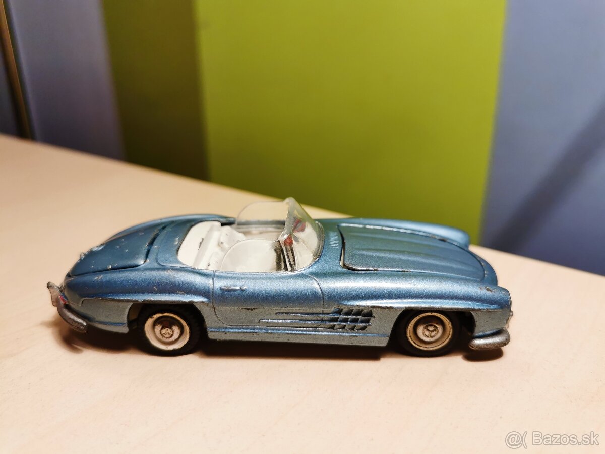 Tekno Mercedes 300 - 2