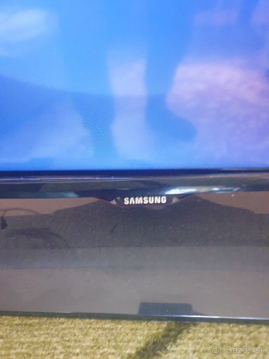 Led televizor Samsung UE40F5000AW - 2