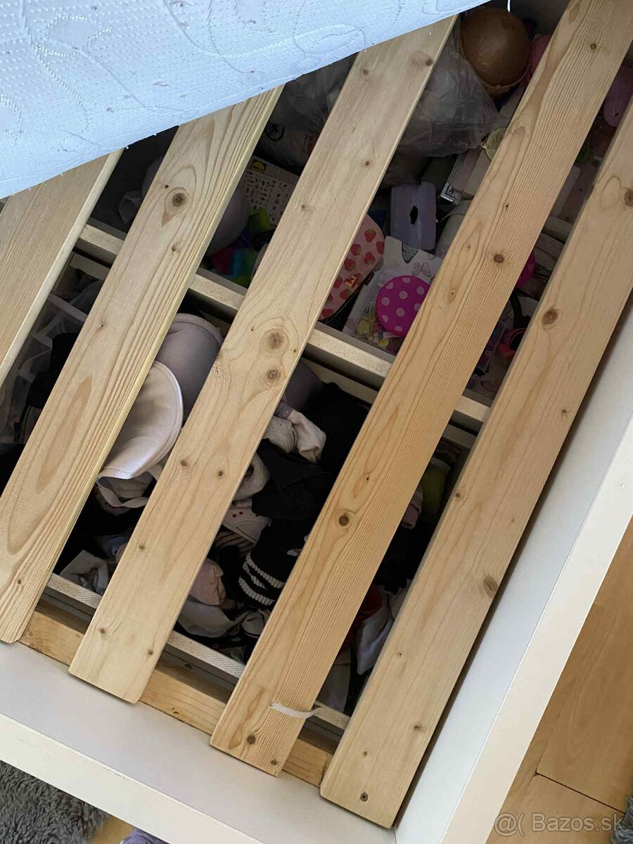 Posteľ 120/200 pre študentov ,masív - 2