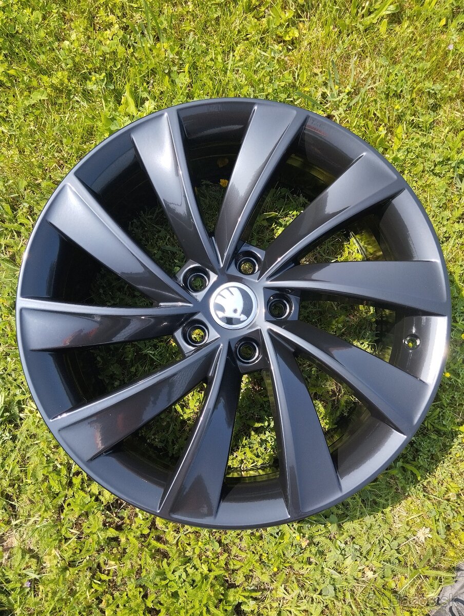 5x112 R18 Originál Škoda Superb 3 - 2
