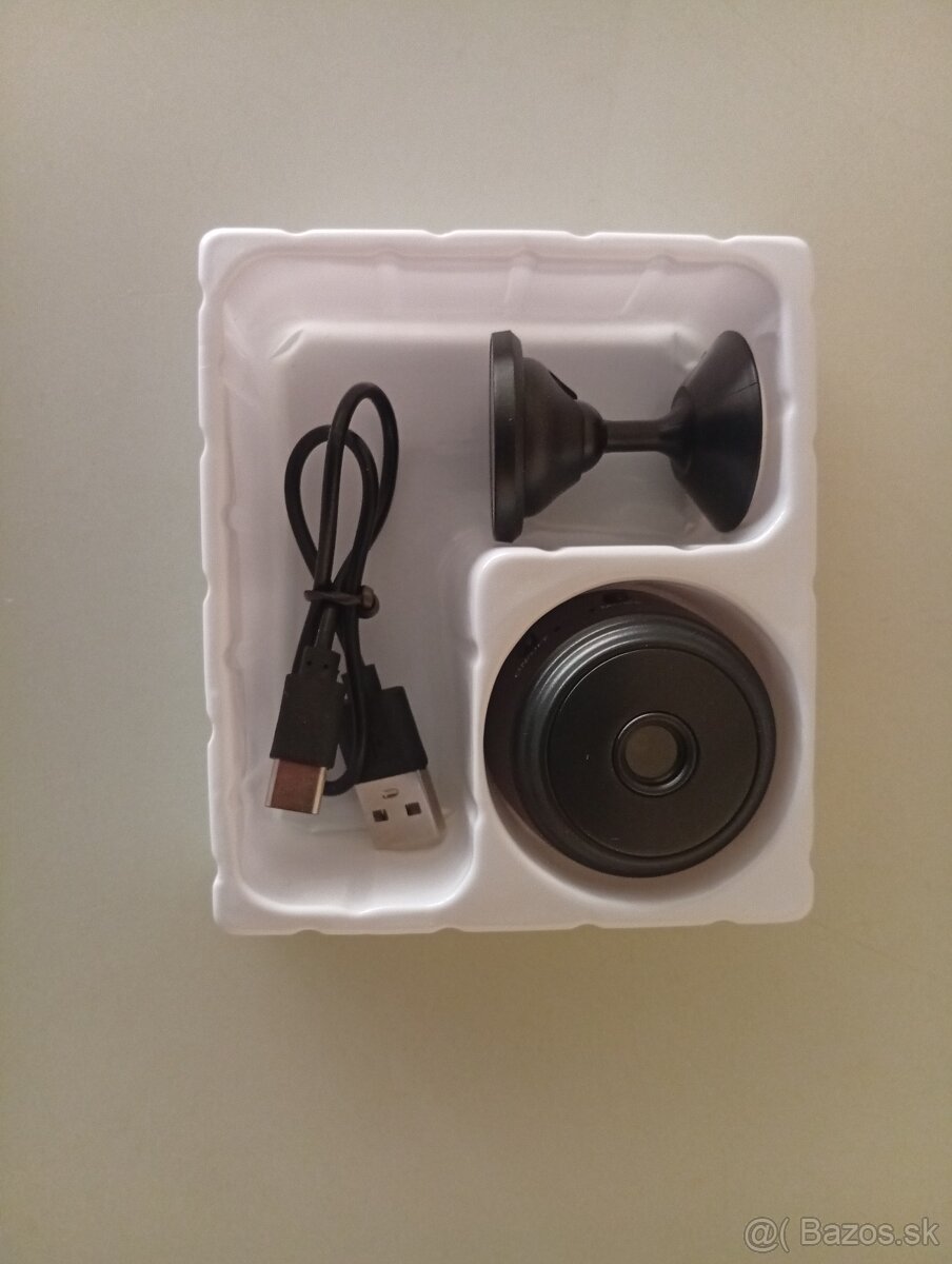 Mini Wi-Fi bezpečnostná kamera s SD kartou - 2