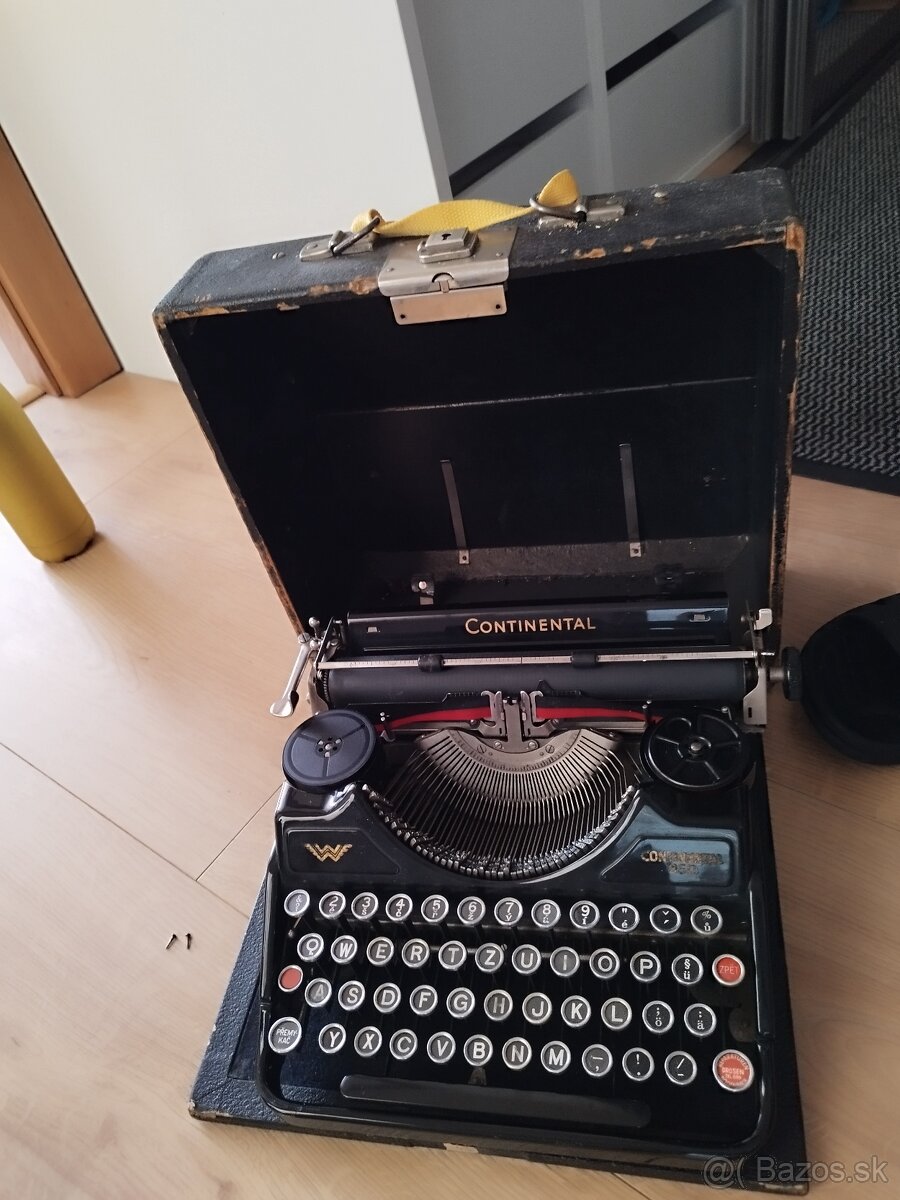 Starožitný písací stroj - 2