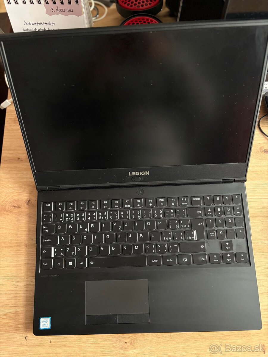 Herný notebook Lenovo legion y530 - 2