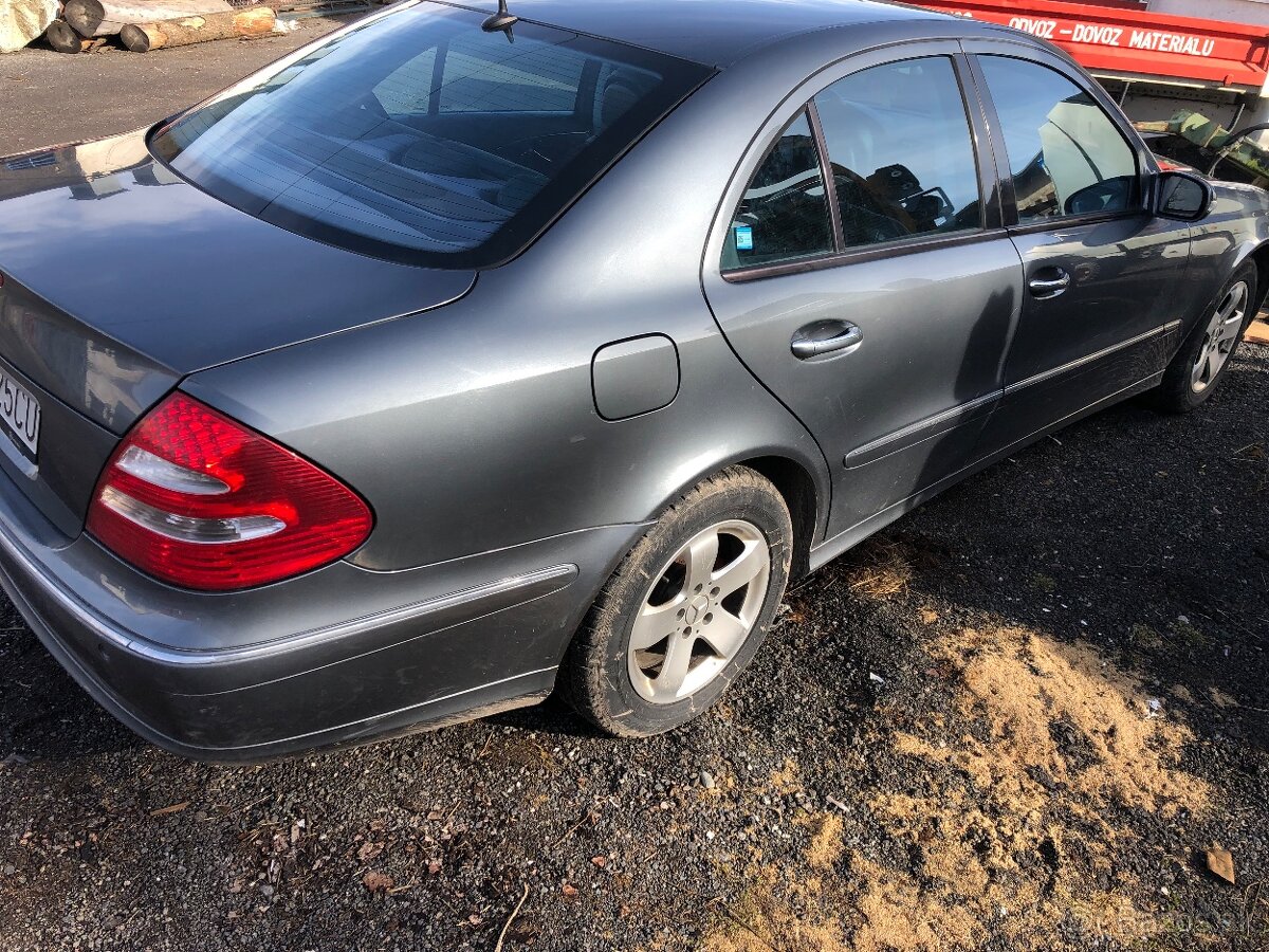 Mercedes benz E280 4matic - 2