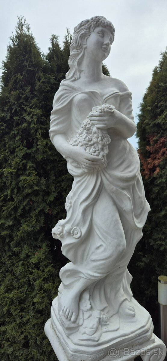 Záhradná socha Grécka bohyňa Flóra - 2