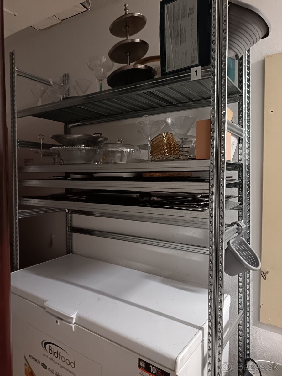 Predám regále . - 2