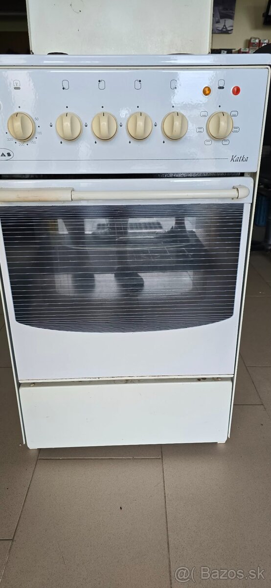 Plynovy sporak - 2