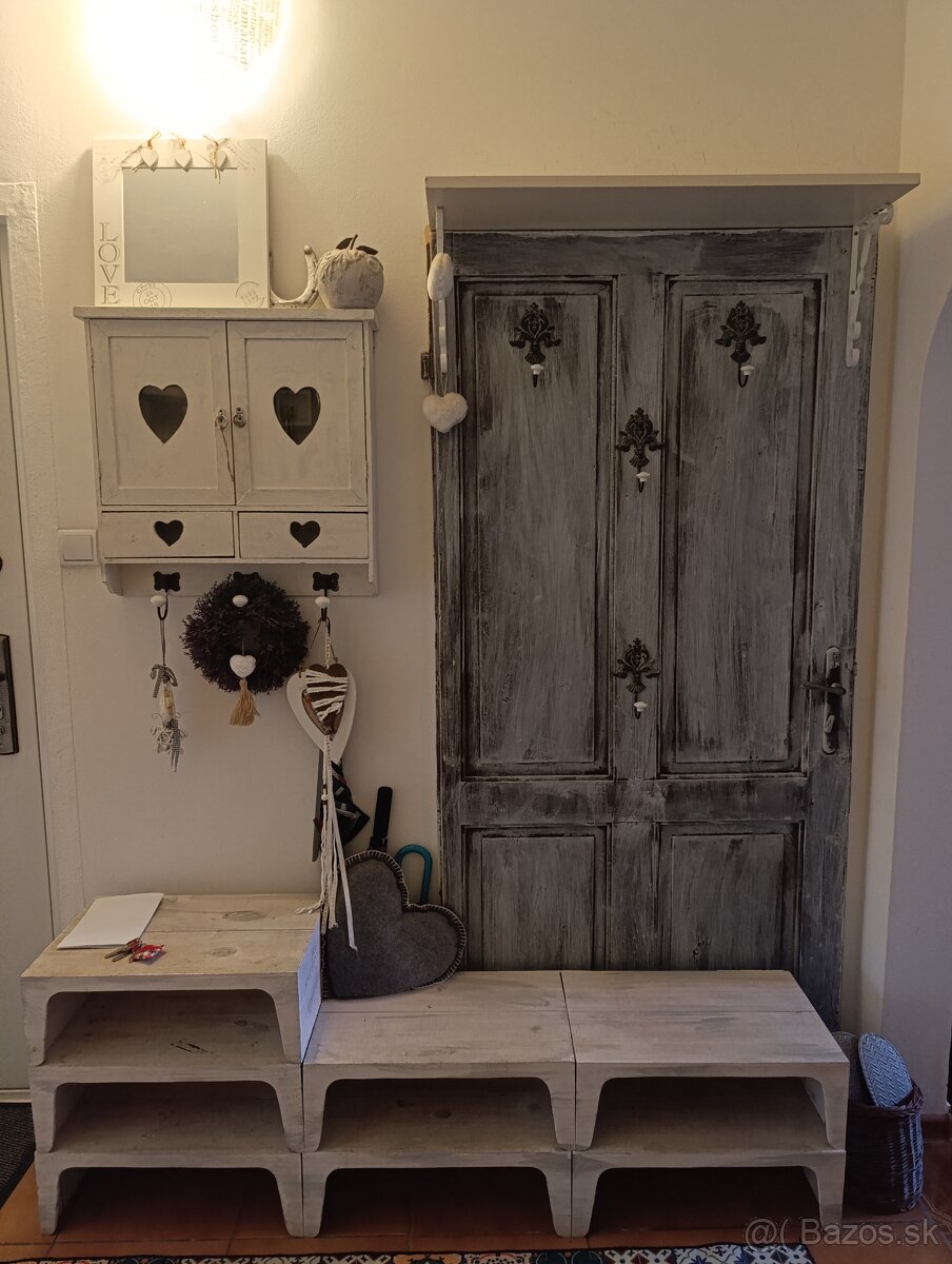 Šatnikova zostava hand made - 2