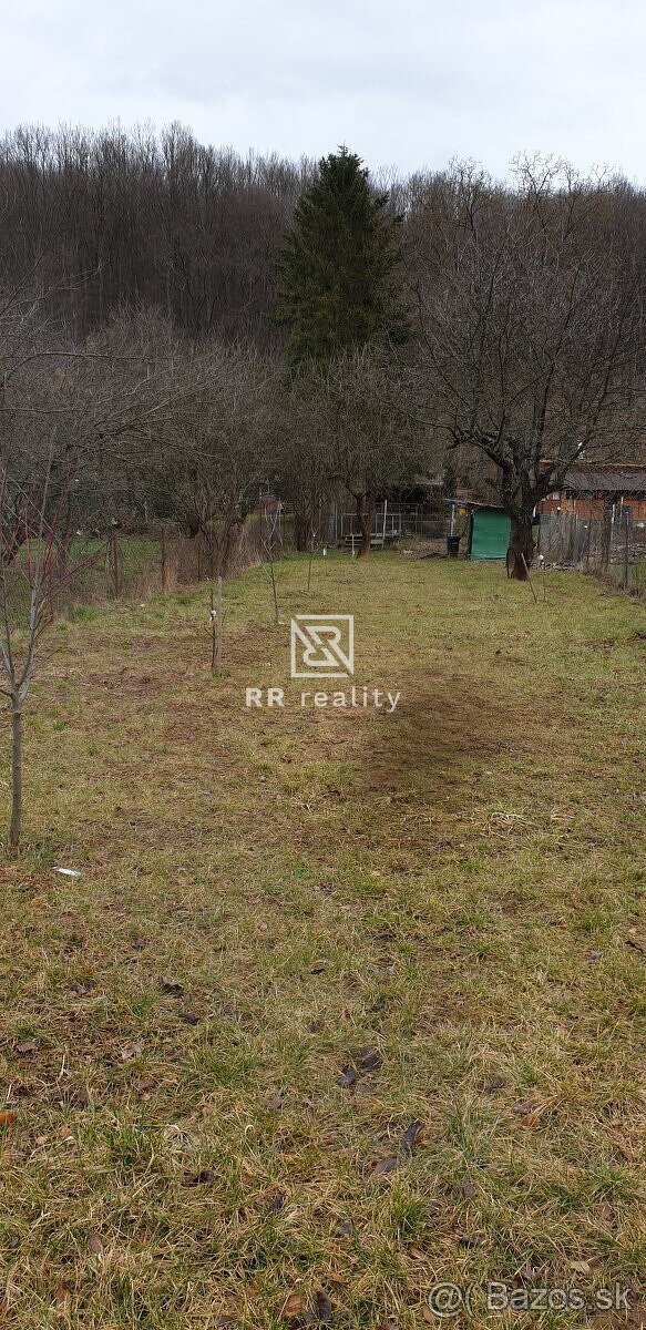 Stavebný pozemok Myslava 821m2 - IS na pozemku - 2