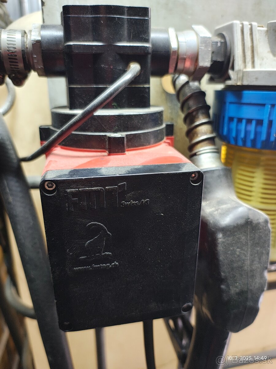 Predám výdajnu stanicu na NAFTU s IBC nádržami - 2