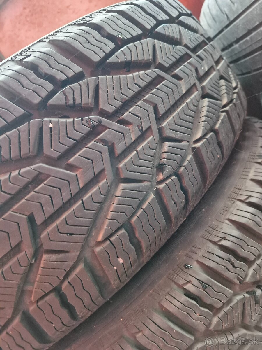 Nissan Qashqai J11 Renault 18 zimna sada 215/55R18 - 2