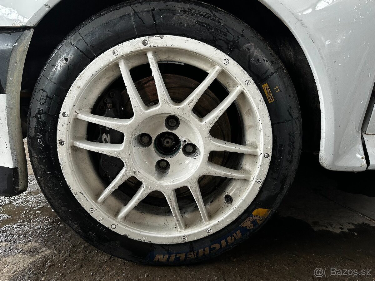 Volkswagen Golf závodné 1991 GTI raketa Rallye, cca 200 koní - 2