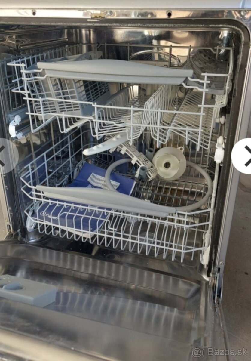 Umývačka riadu indesit - 2