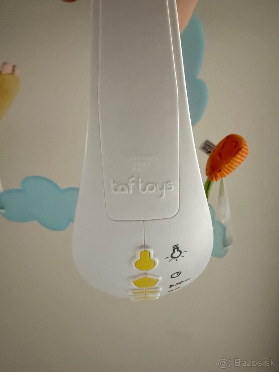 Kolotoč nad postieľku - 2