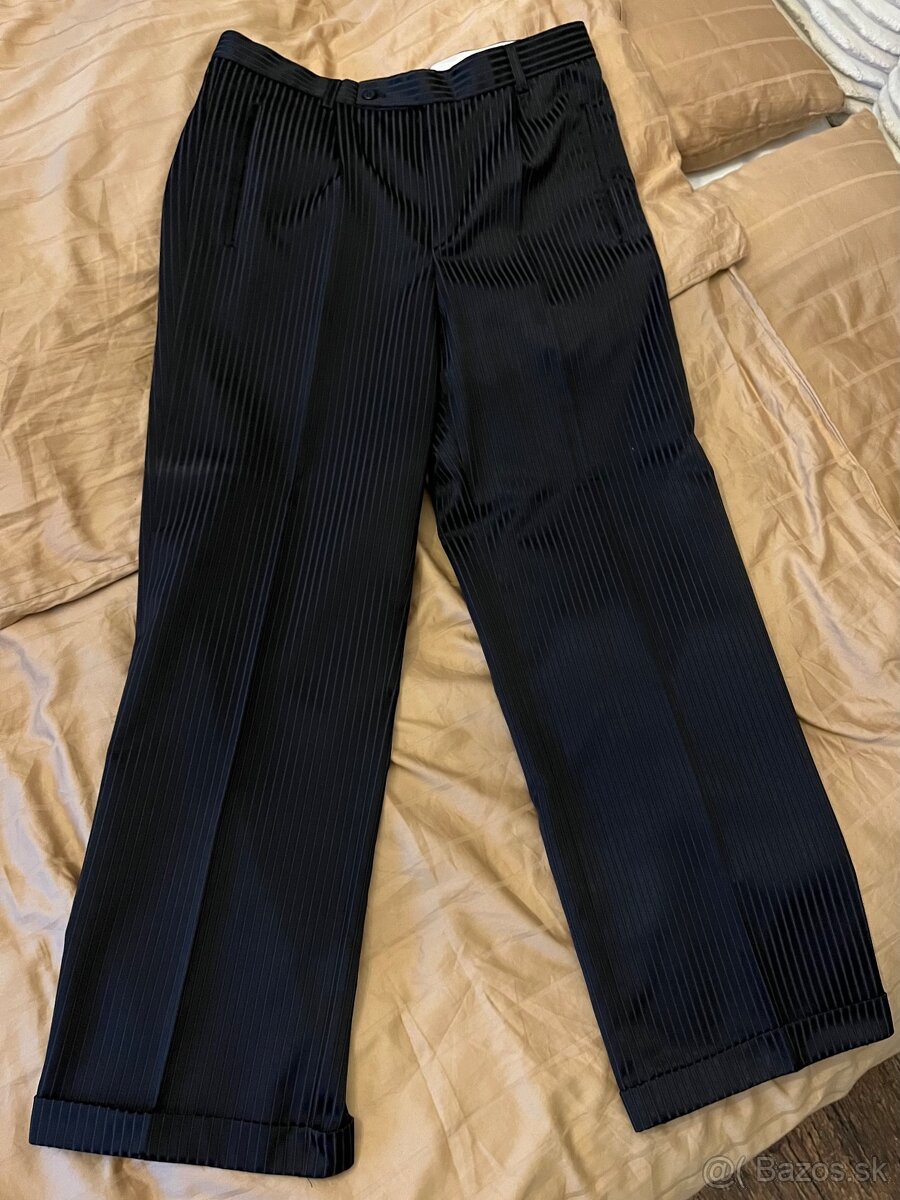 Predám pánsky oblek krásny - 2