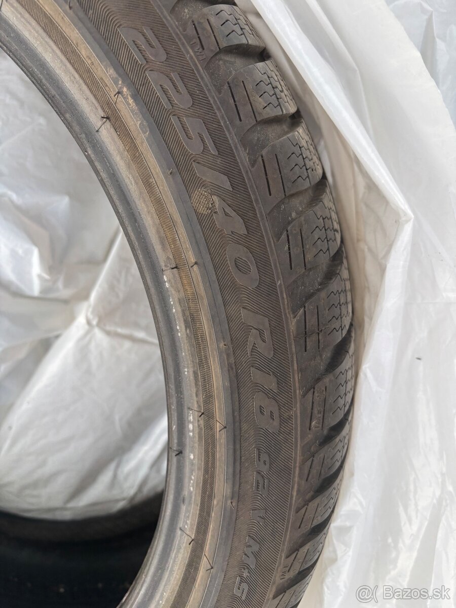 Na predaj 225/40r18 - 2