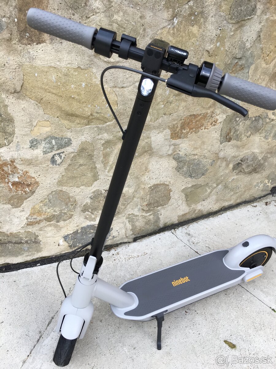 Ninebot KickScooter Max G30LE - 2