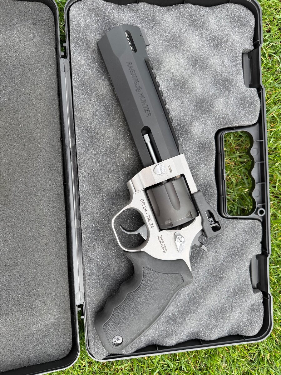 taurus raging hunter 44magnum - 2