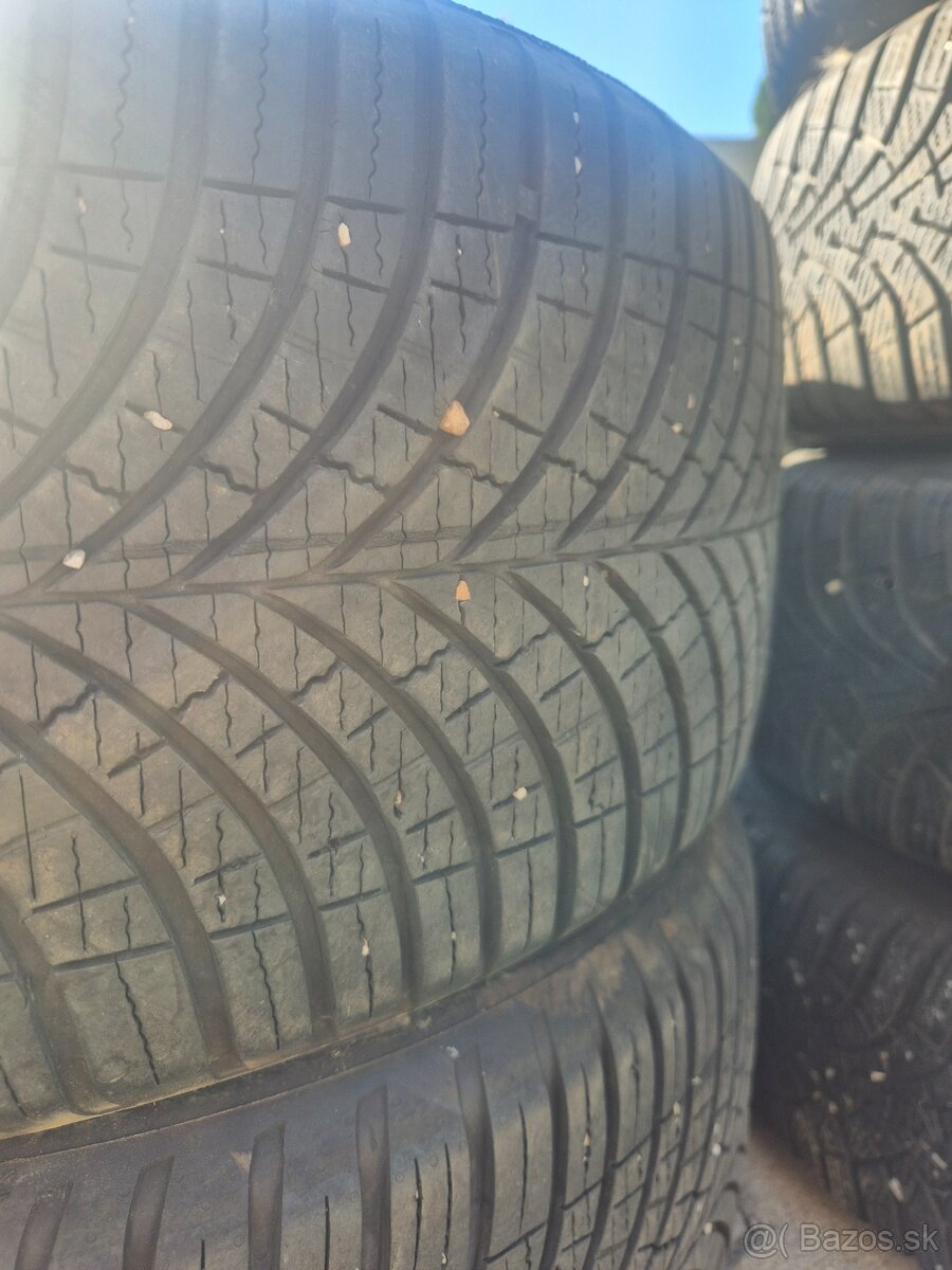 255/45 r19 Good year - 2