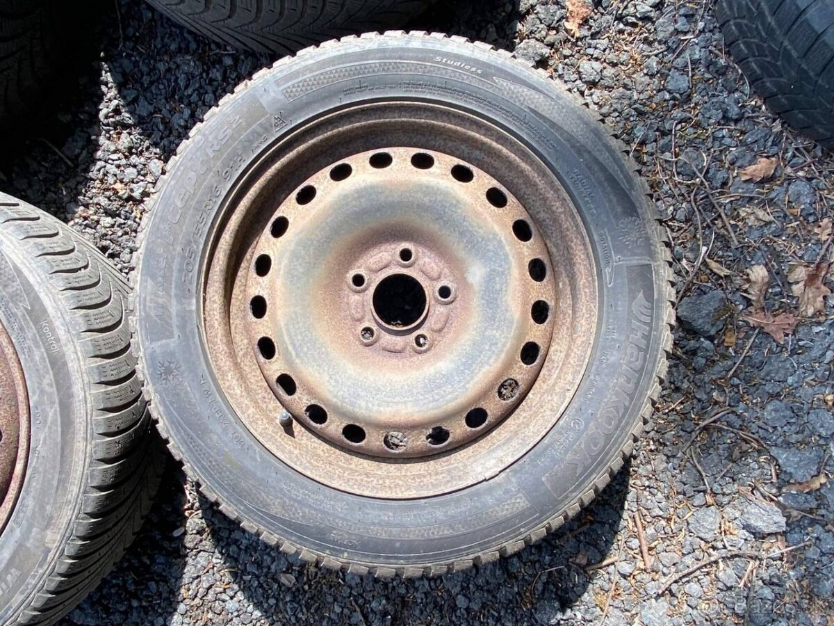 136. sada zimní kola 205/55 r16 5x108 Ford