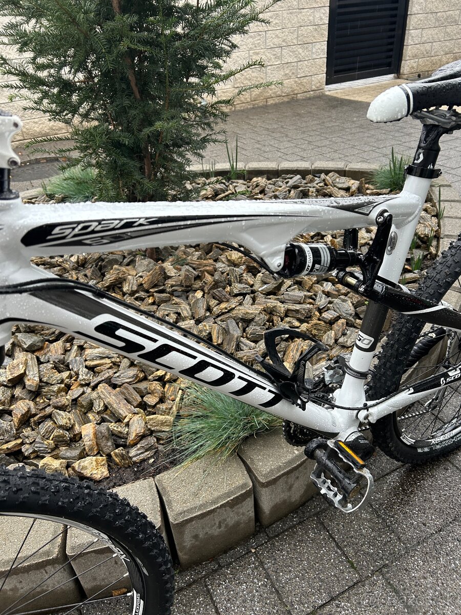 Horský bicykel Scott - 2