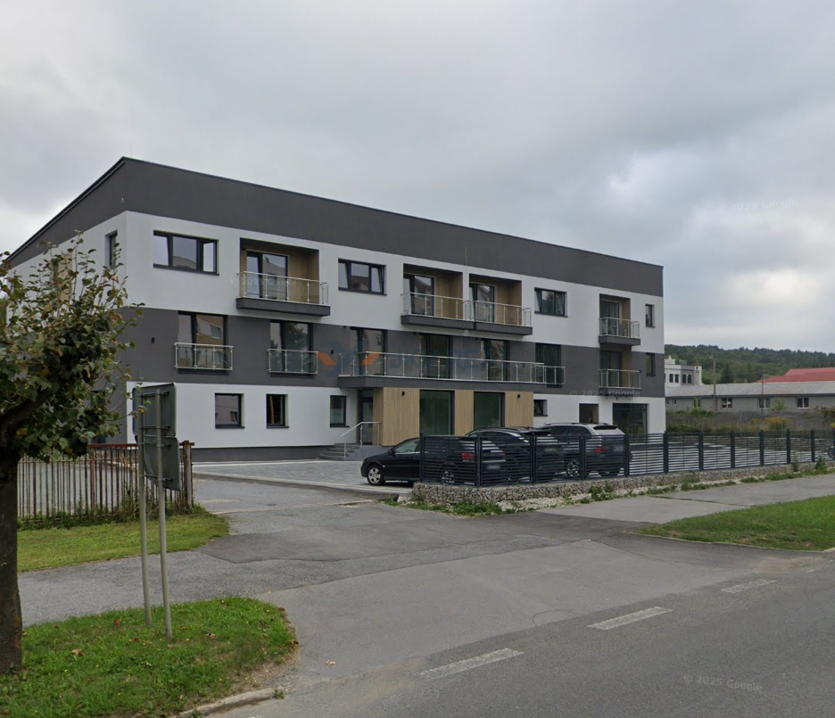 Na prenájom obchodný priestor - 77 m² vo Svidníku. - 2