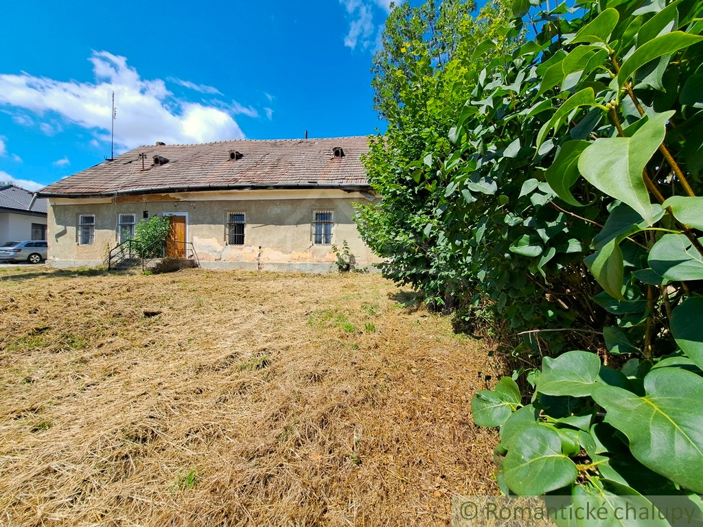 Historická kúria v obci Hruboňovo čaká na nový život - 2