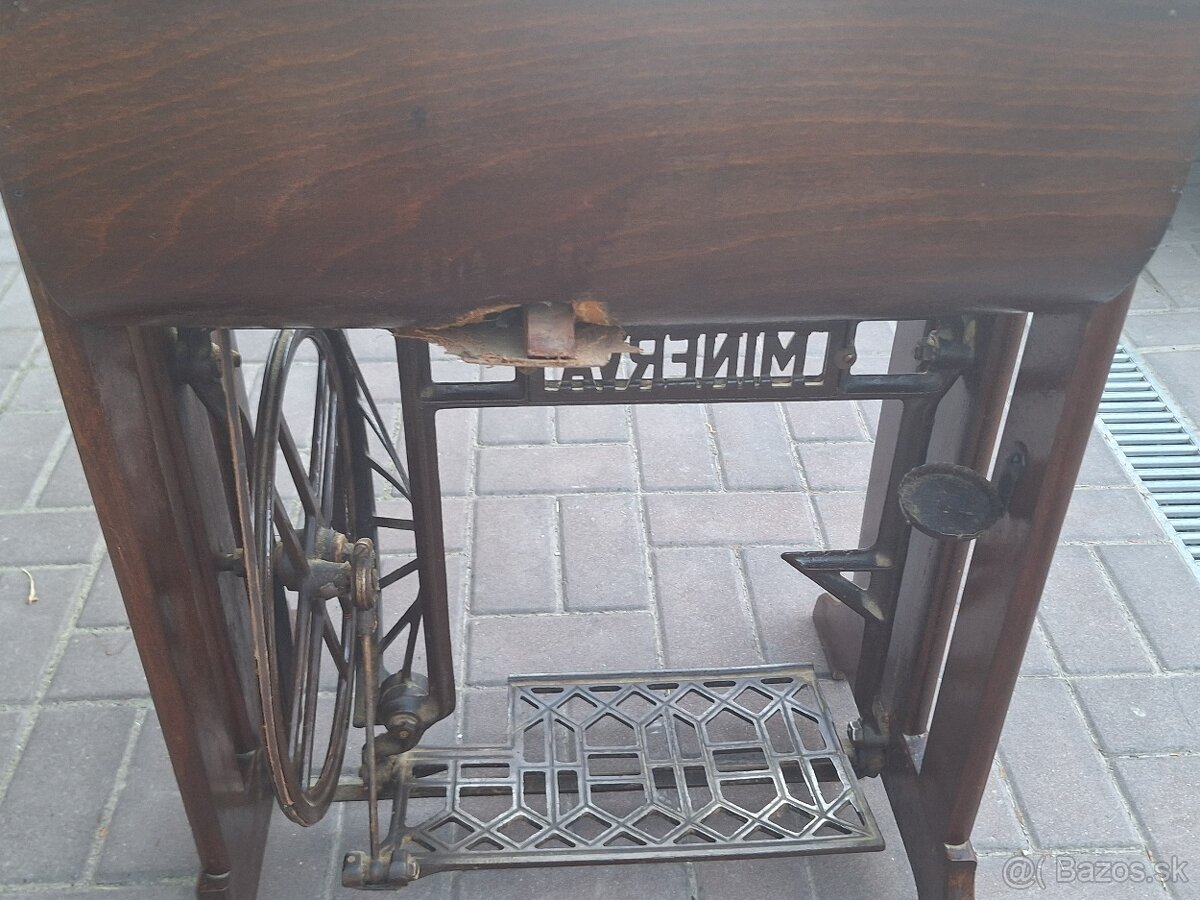 Predám šijací stroj - 2