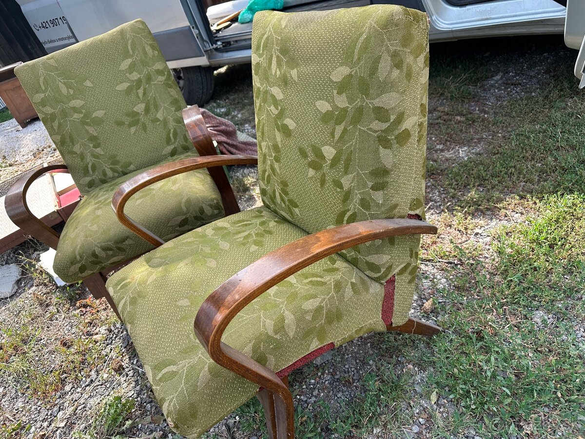 Predám 2x starožitné kreslá v dobrom stave - 2