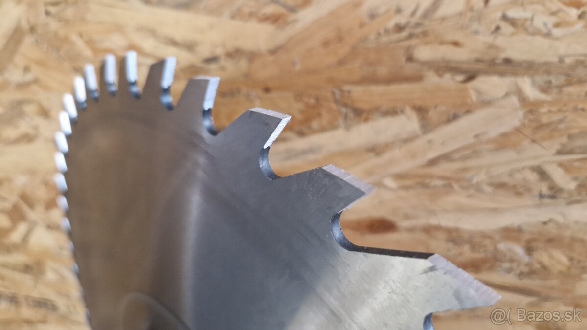 PILANA - pílový kotúč na drevo 600mm - 2